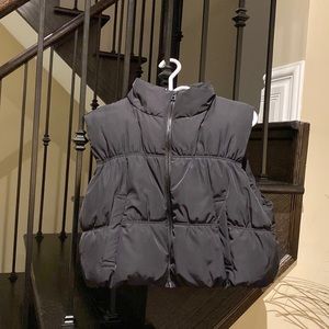 Cropped Puffer Vest